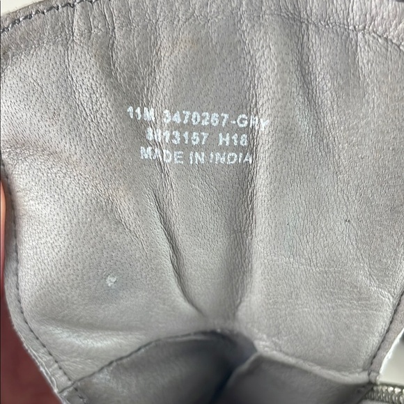 FRYE Women's gray boots Size 11 - Picture 9 of 12